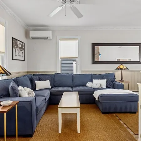 Charming North End Oc Beach House 4Br 3Ba